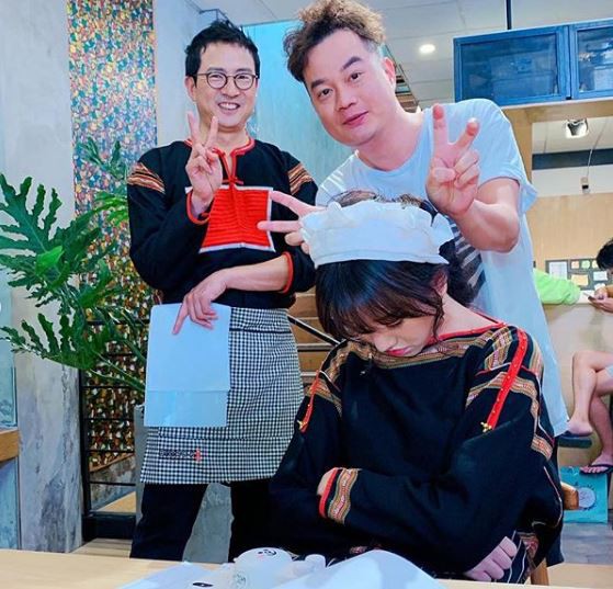 Hiếm lắm mới bình luận bài viết của Hari Won, Trấn Thành nói thế này khi bà xã ngủ gật ở trường quay-5