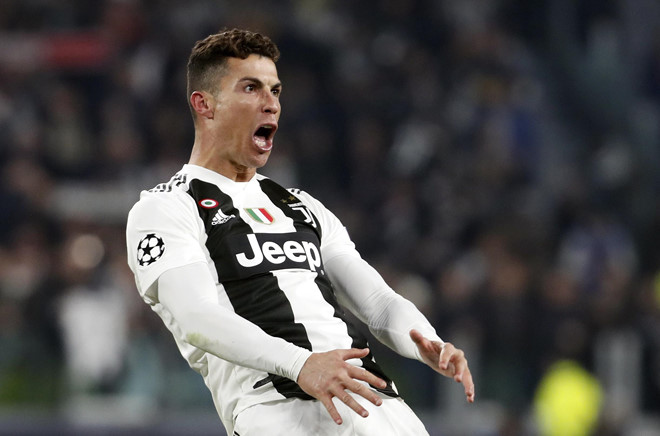 Ronaldo trước nguy cơ treo giò ở tứ kết Champions League-2