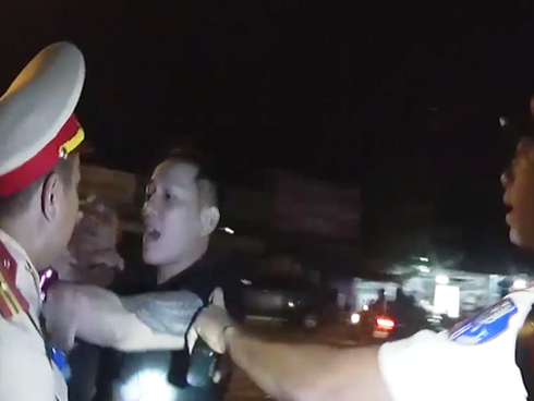 Nghi phạm chết bất thường sau khi bị tạm giữ tại trụ sở công an-2