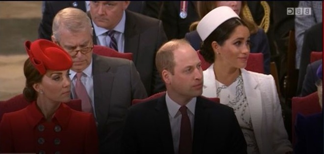Khoảnh khắc Meghan rơi nước mắt khi ngồi cạnh chồng gây chú ý, Hoàng tử Harry được cho là cảm thấy khốn khổ với người vợ thích sự nổi tiếng-1