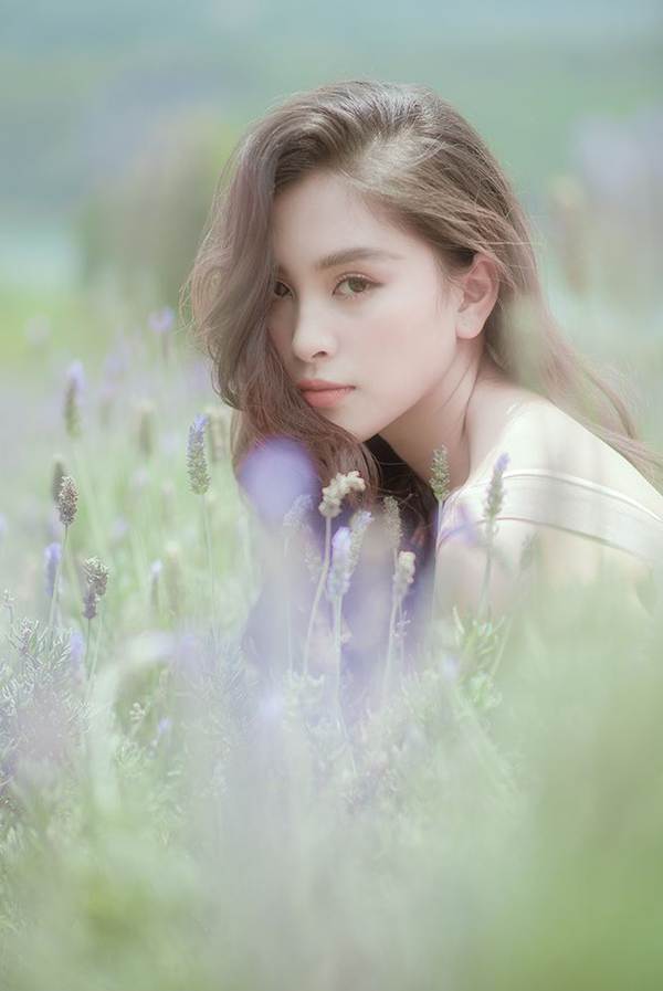 Ngất ngây với vẻ ngọt ngào của Hoa hậu Tiểu Vy sau nửa năm đăng quang-5