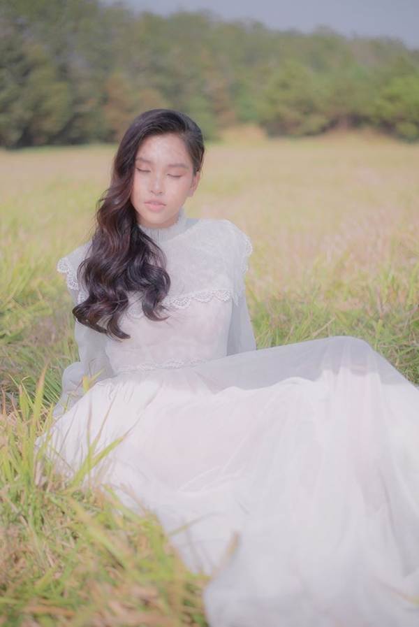 Ngất ngây với vẻ ngọt ngào của Hoa hậu Tiểu Vy sau nửa năm đăng quang-11