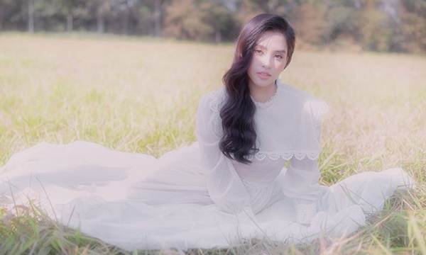 Ngất ngây với vẻ ngọt ngào của Hoa hậu Tiểu Vy sau nửa năm đăng quang-12