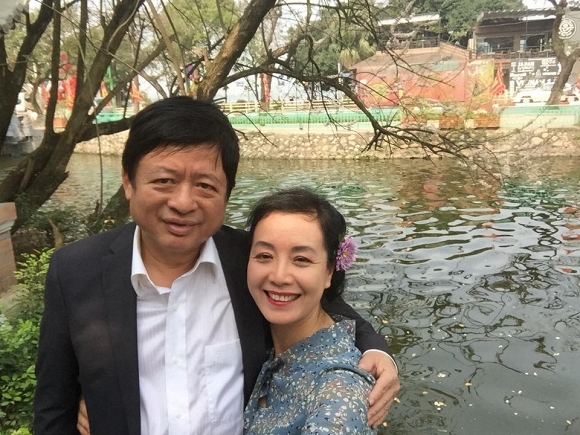 Kỷ niệm 32 năm ngày cưới, NSƯT Chiều Xuân tiết lộ loạt ảnh hiếm trong đám cưới năm 20 tuổi-7