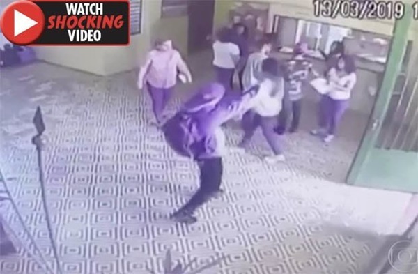 Hãi hùng cảnh cựu học sinh xả súng trong trường khiến 27 người thương vong-1