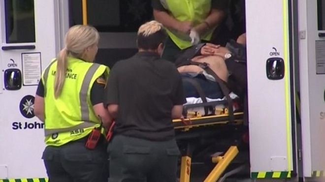Xả súng đẫm máu tại nhà thờ New Zealand: Kẻ thủ ác livestream từ đầu đến cuối, hàng chục người thương vong-6