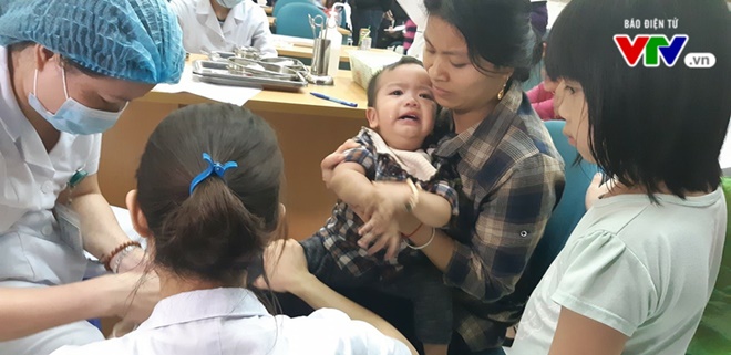 Nghi nhiễm sán lợn: hàng trăm trẻ mầm non ở Bắc Ninh được đưa về Hà Nội xét nghiệm-1