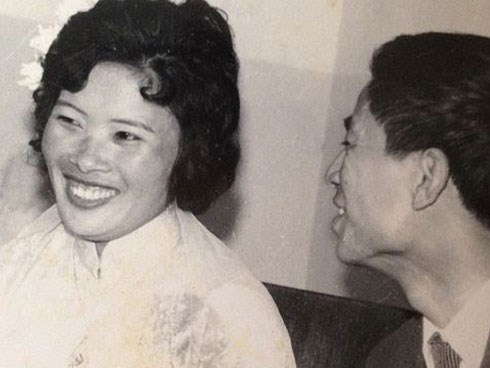 Loạt ảnh cưới của cố nghệ sĩ Văn Hiệp năm 1972 đẹp và xúc động