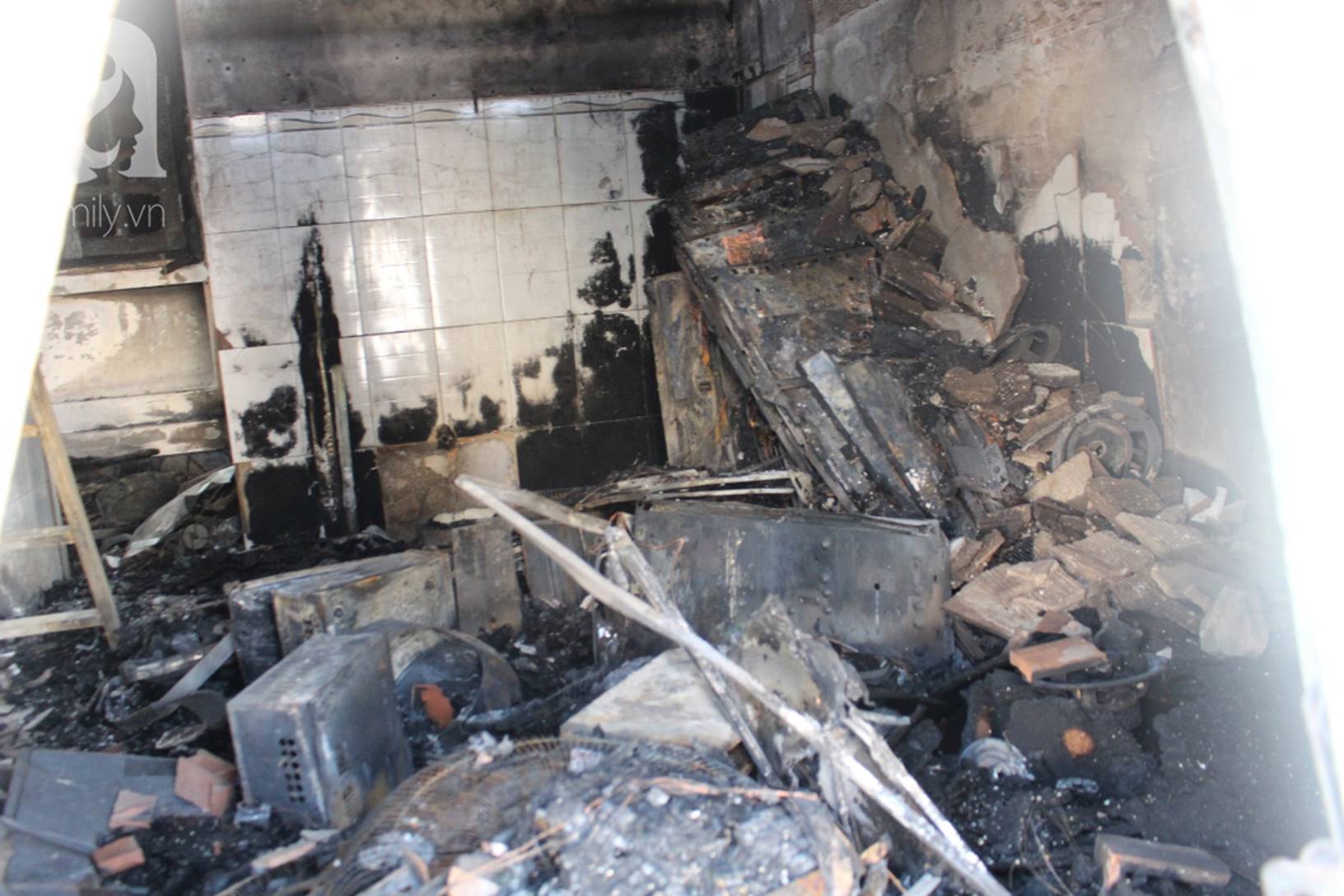 Vụ 3 người trong một gia đình chết cháy: Họ cố la hét cầu cứu, tiếng kêu nhỏ dần rồi tắt lịm”-5