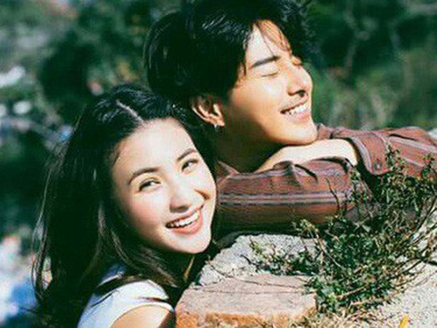 Dân mạng phì cười với cặp đôi mang gà chọi đi chụp ảnh cưới, nhưng bất ngờ nhất là kết cục do chú gà gây ra-3