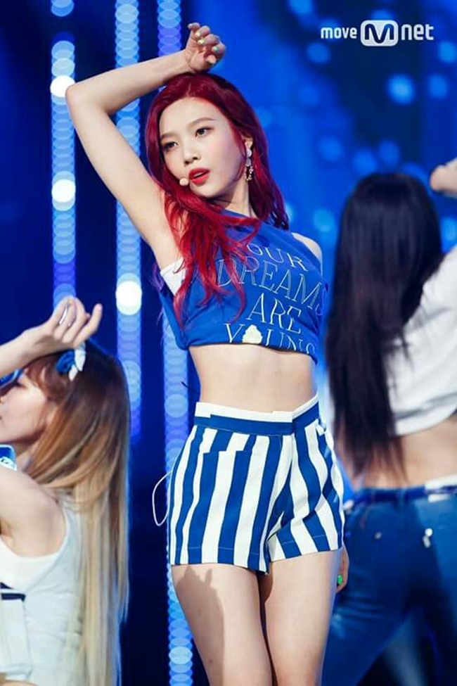 So kè body 3 nữ thần gợi cảm thế hệ mới Hàn Quốc-5