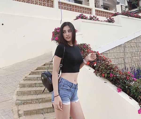 Đăng quang khi tròn 18 tuổi, hoa hậu Tiểu Vy đã lột xác không ngờ sau nửa năm-4