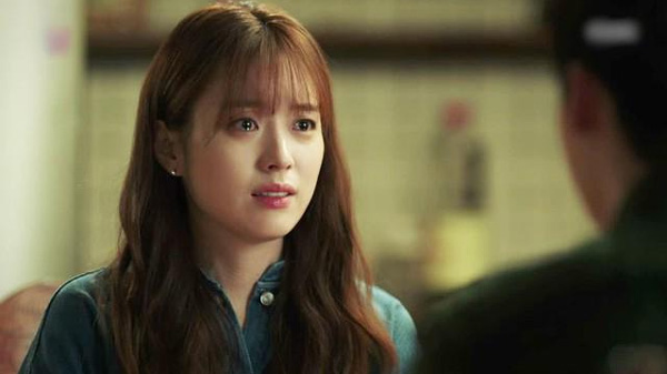 Trở về sau tuần trăng mật, tôi khiếp vía nhìn căn phòng cưới rồi ngất lịm vì một bí mật-2