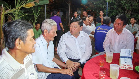 Vụ sập tường 6 người chết ở Vĩnh Long: Con gái nghỉ học làm trụ cột thay cha-1