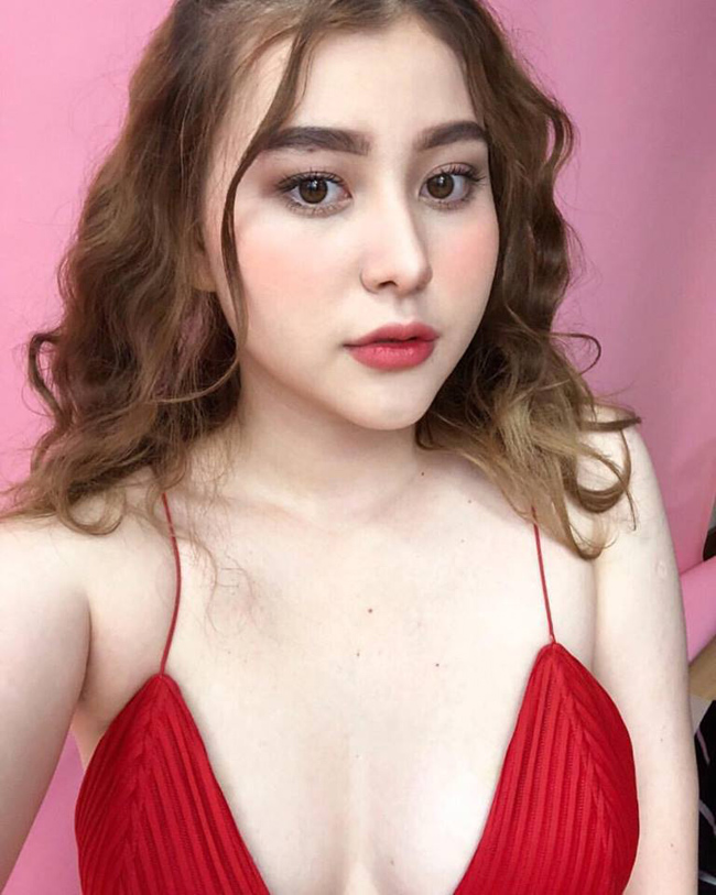 Bông hồng lai Việt - Mỹ gợi cảm hút hồn ở tuổi 17-5