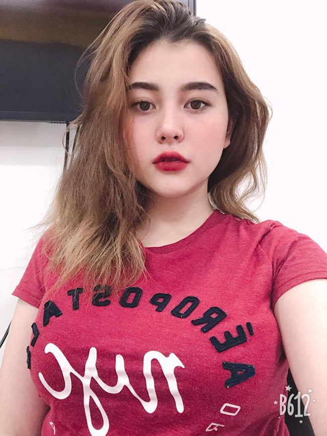 Bông hồng lai Việt - Mỹ gợi cảm hút hồn ở tuổi 17-18