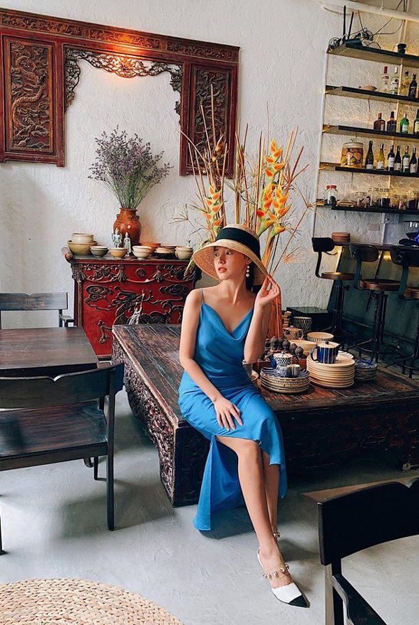 Hiếm có hot girl nào giản dị và tiết kiệm như Midu, một chiếc váy mặc đến hơn 3 lần-4