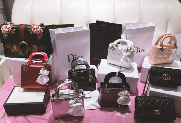 Hiếm có hot girl nào giản dị và tiết kiệm như Midu, một chiếc váy mặc đến hơn 3 lần-7