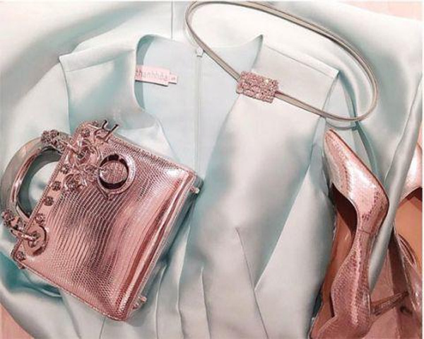 Hiếm có hot girl nào giản dị và tiết kiệm như Midu, một chiếc váy mặc đến hơn 3 lần-13