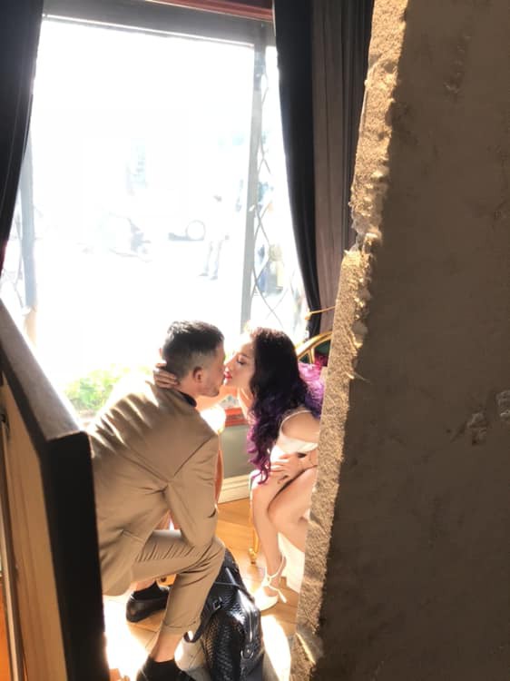 Hiệp Gà đăng ảnh hôn môi hot girl nóng bỏng sau khi công khai thả thính-2