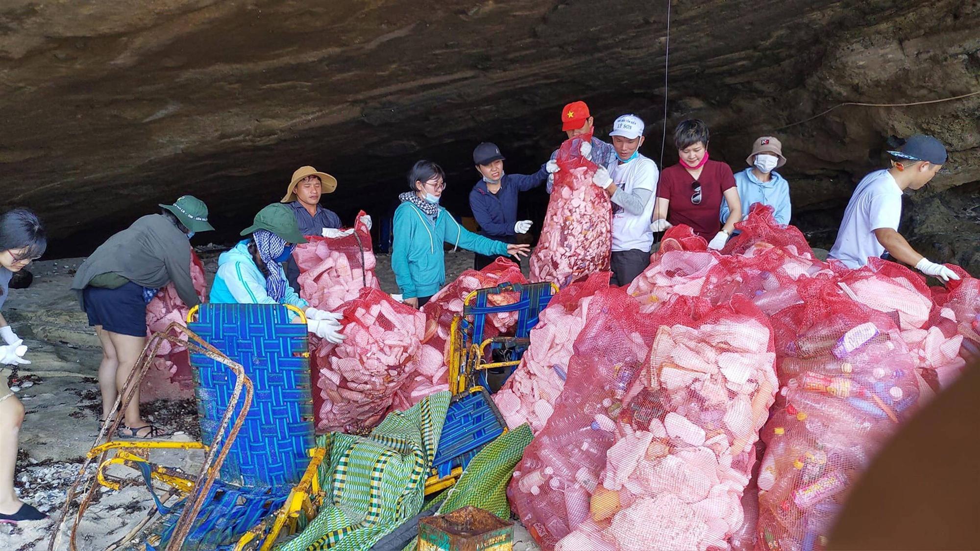 Cơn sốt thử thách dọn rác lan tỏa ở Việt Nam và tín hiệu đáng mừng về sự biến mất của những bãi rác lớn-5