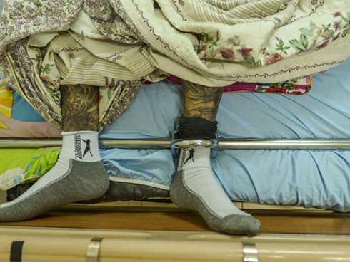 Bị kim tiêm, vật nhọn đâm, nghi ngờ nhiễm HIV thì cần làm những gì để phòng tránh nguy hiểm?-4