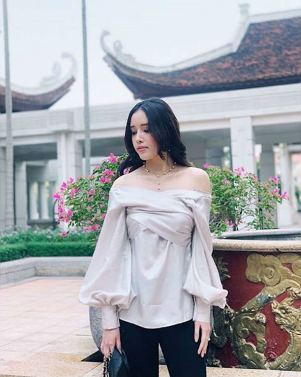 Gia đình mỹ nhân của Mai Phương Thuý: Em gái sexy, sành đồ hiệu không thua chị-9