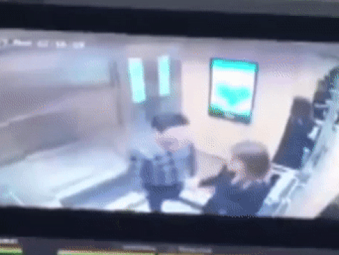 Kẻ biến thái” sàm sỡ nữ sinh trong thang máy bị xử phạt… 200 nghìn đồng!-3