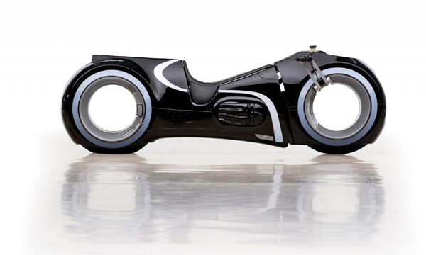 Khả năng đặc biệt của siêu mô tô 2,7 tỷ Đức Tào phớ vừa mua-2