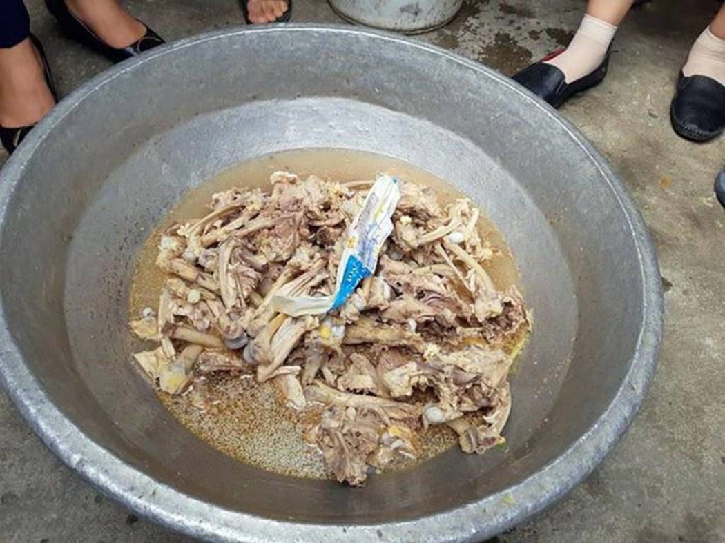 Ai phải chịu trách nhiệm vụ 81 học sinh nhiễm sán lợn ở Bắc Ninh?-2