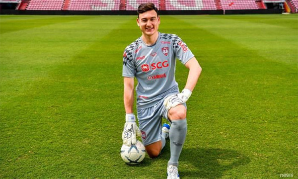 Đặng Văn Lâm về Việt Nam ăn phở sau trận thắng thứ 2 cùng Muangthong-2