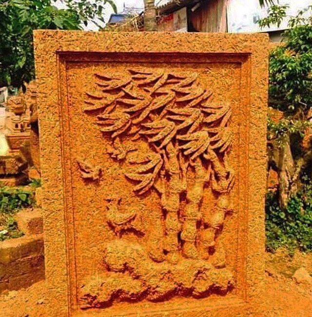 Tứ quý hiện hình trên khối đá cổ ngàn năm trong vườn đại gia Quảng Ninh-1