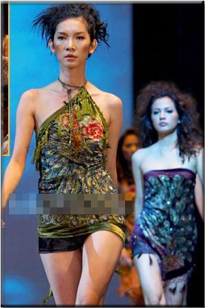 Clip hiếm: Hà Hồ catwalk lạnh lùng, diễn chung cùng Phi Thanh Vân, Xuân Lan 13 năm trước-2