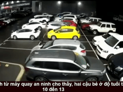 Nhóm thanh niên cầm búa đập xe máy nát bươm gây phẫn nộ-1