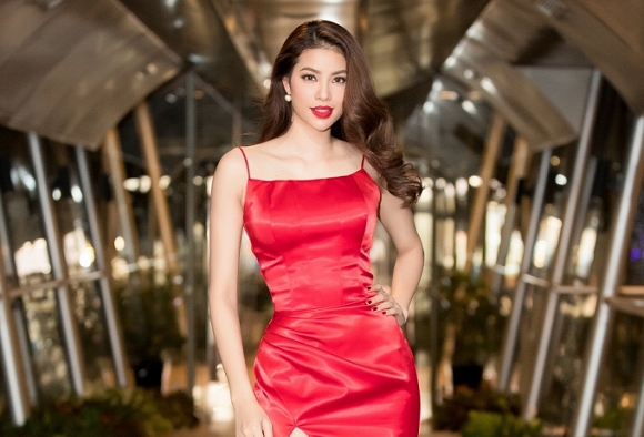 Vừa tiết lộ sắp ra sản phẩm mới mang tên mình thì bị chê, Phạm Hương: Chị đẹp là được rồi em nhé-1