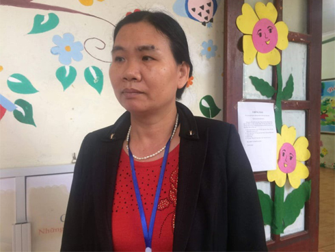 Phụ huynh tới tấp truy vấn hiệu trưởng vì học sinh nhiễm sán lợn-1