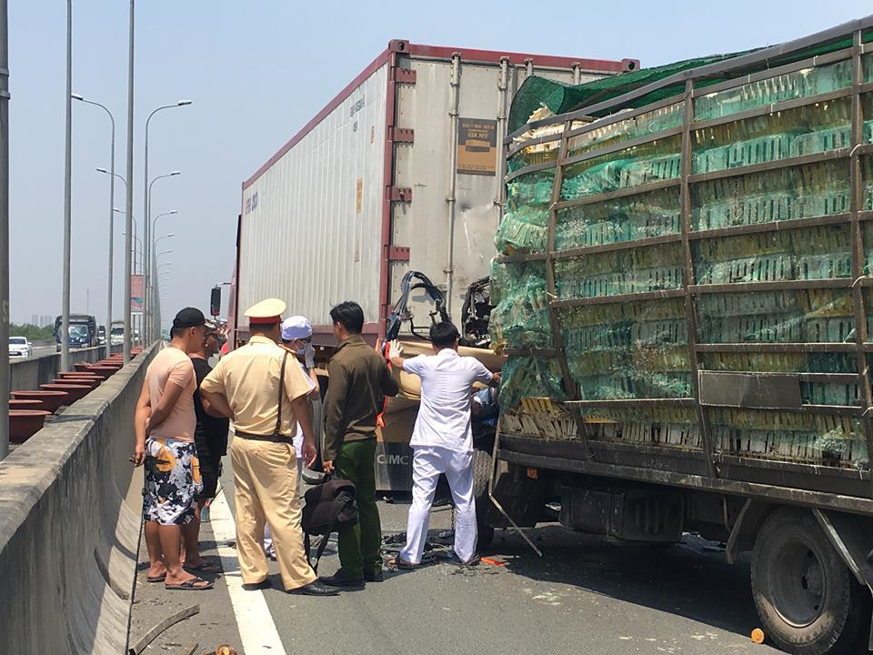 Tai nạn nghiêm trọng trên cao tốc Long Thành, 2 người chết-1