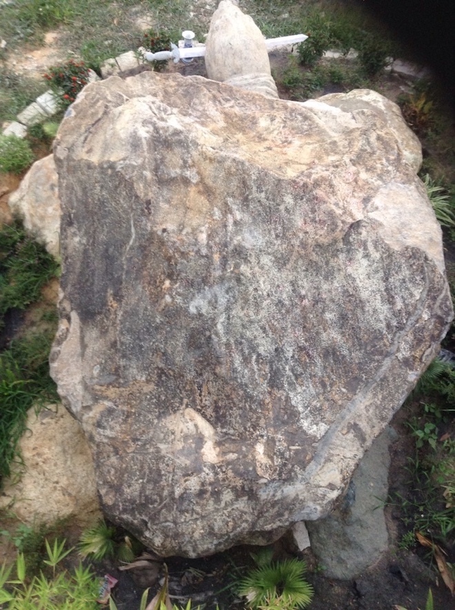 Cận cảnh rùa đá Hồn thiêng đất Việt nặng 20 tấn, 600 triệu không bán-6