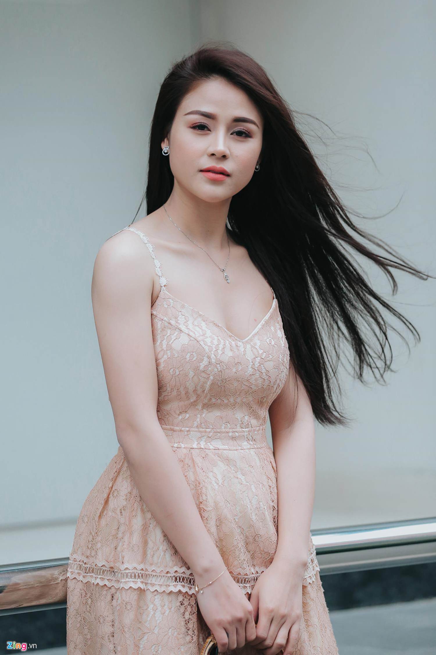 Vẻ sexy như hoa hậu của nữ chính Những cô gái trong thành phố-2