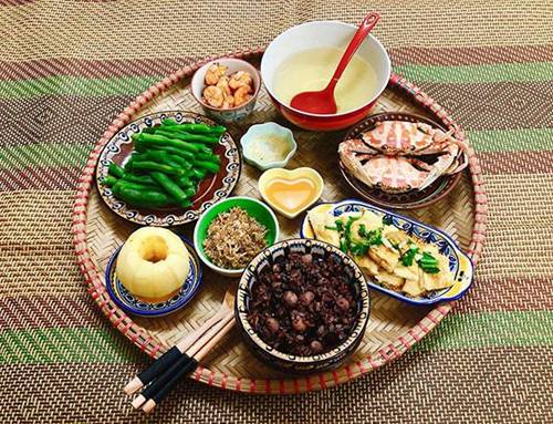 Người đẹp dao kéo của Sao mai điểm hẹn bị nói lấy hình đăng facebook giả cơm tự nấu-4