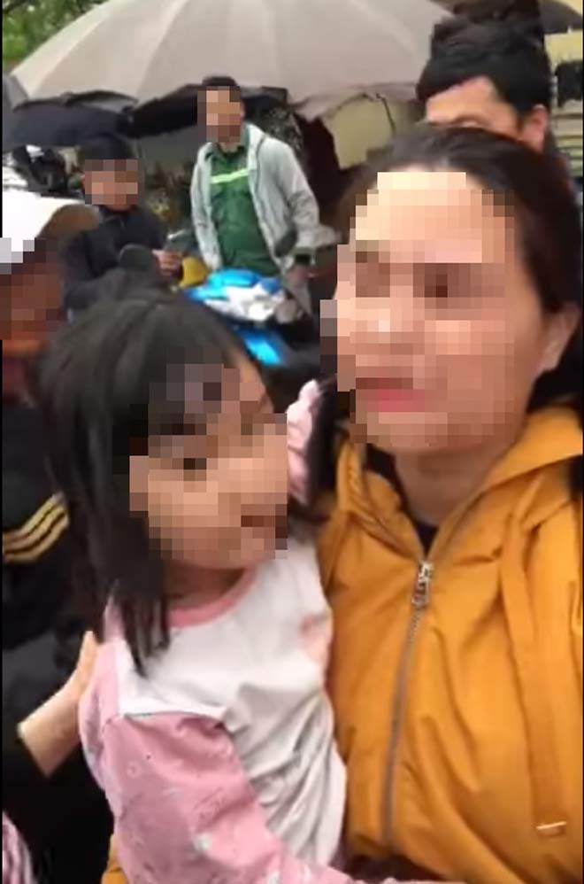 Thông tin mới vụ vây đánh người đàn ông nghi bắt cóc trẻ em ở HN-2