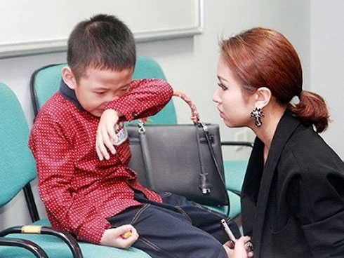 MC Vân Hugo: Thang máy là nơi rất nguy hiểm, tôi cũng nhiều lần bị sàm sỡ-4