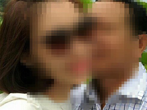 Người tố Chủ tịch HĐND TP quan hệ bất chính cân nhắc nộp điện thoại lưu hình ảnh, tin nhắn