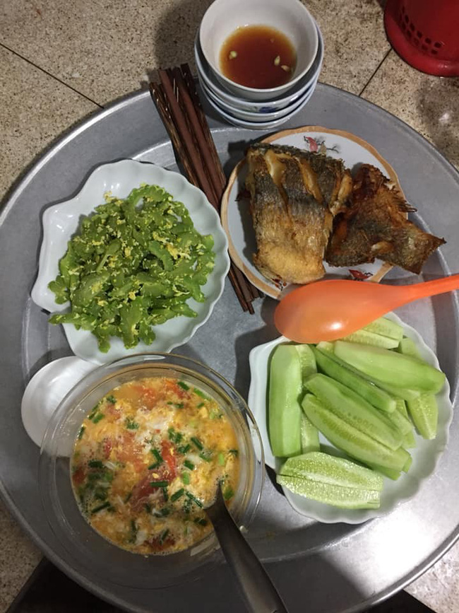 Khoe mâm cơm 4 món vẫn bị chê chả có gì ăn, nàng dâu đành ngậm ngùi nhận lỗi khi được chỉ ra loạt lý do-2