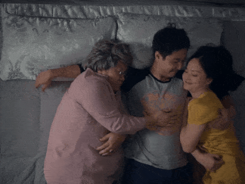 Lan Phương đóng cảnh nóng với trai trẻ và hành động gây bất bình của bà nội Minh Vượng-2