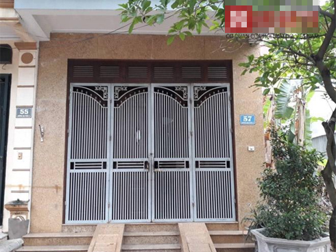 Đứng trước hiên nhà khi trời mưa giông, cô gái trẻ bị sét đánh tử vong-2