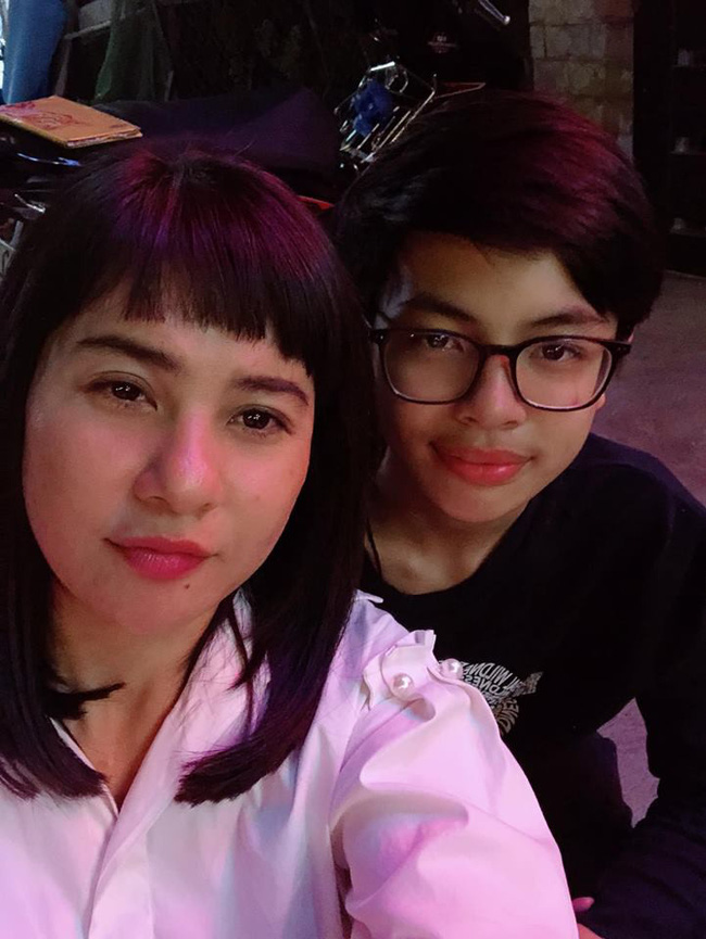 16 tuổi, con trai Cát Phượng - Thái Hòa gây ngỡ ngàng với ngoại hình giống bố như đúc-1