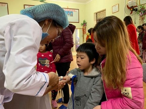 Kết quả kiểm nghiệm mẫu 'thịt gà nát' ở Bắc Ninh: Đủ tiêu chuẩn?