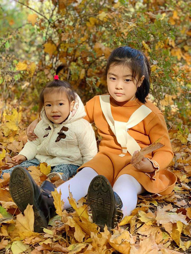 Mẹ trẻ dùng tôm để xử lý con nghịch ngợm, dân mạng phì cười vì hài hước nhưng cũng không quên thắc mắc điều này-7