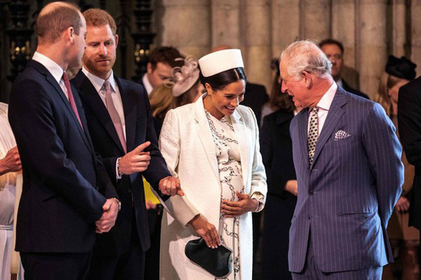 Người dùng mạng choáng váng trước tin bố chồng chi gần 2 tỷ đồng cho trang phục bầu của Meghan trong 75 sự kiện và sự thật bất ngờ khác-2